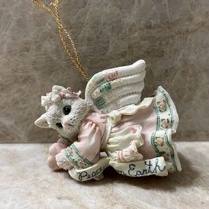 Peace On Earth Enesco Cat Ornament Figurine